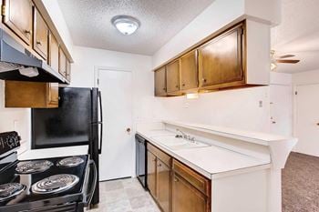 Ample cabinet space